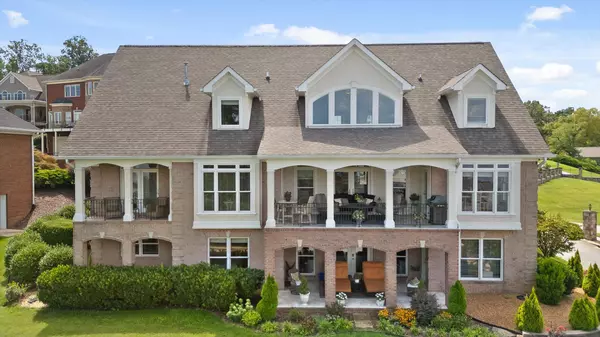 Chattanooga, TN 37416,4448 Sailmaker CIR