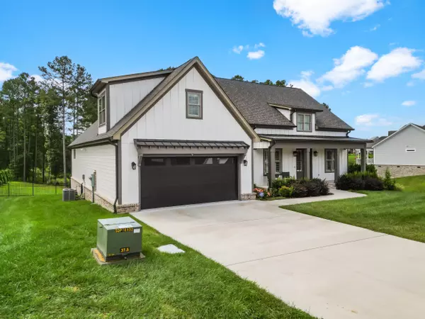 Soddy Daisy, TN 37379,813 Equestrian DR