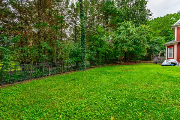 Chattanooga, TN 37415,810 Younger CIR