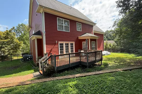 Chattanooga, TN 37415,810 Younger CIR