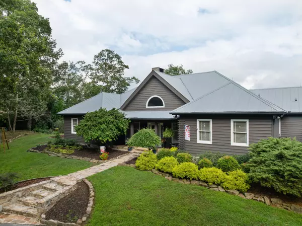 Lookout Mountain, GA 30750,331 Brow Lake RD