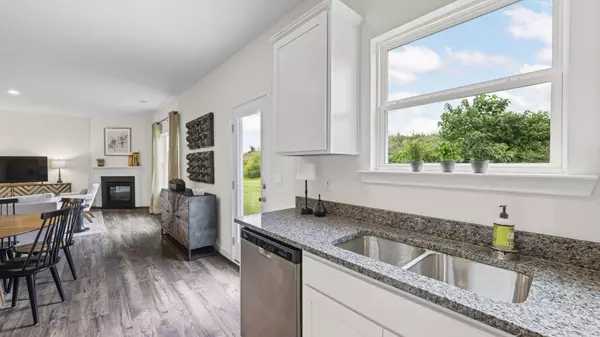 Hixson, TN 37343,7498 Bendire Loop