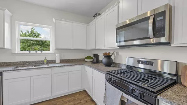 Hixson, TN 37343,7498 Bendire Loop
