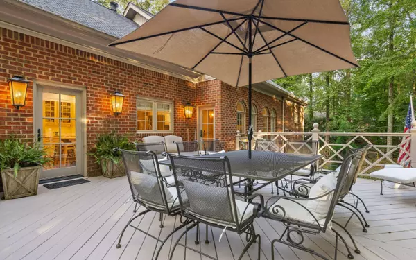 Signal Mountain, TN 37377,1239 Mountain Brook CIR