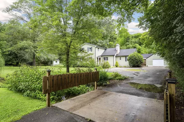 Chattanooga, TN 37411,324 Seminole DR