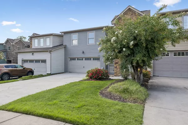 Chattanooga, TN 37421,2325 Rivendell LN