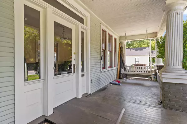 Chattanooga, TN 37409,5206 St Elmo AVE