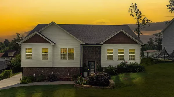 Ooltewah, TN 37363,4012 Shady Oak DR