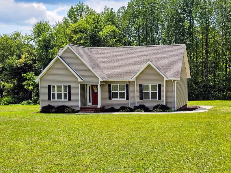 491 Hobbs RD, Altamont, TN 37301