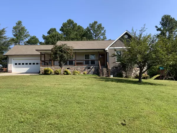 35 Hickory LN, Chatsworth, GA 30705