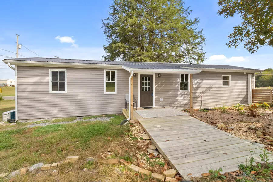 132 Burkett Chapel RD, Decatur, TN 37322