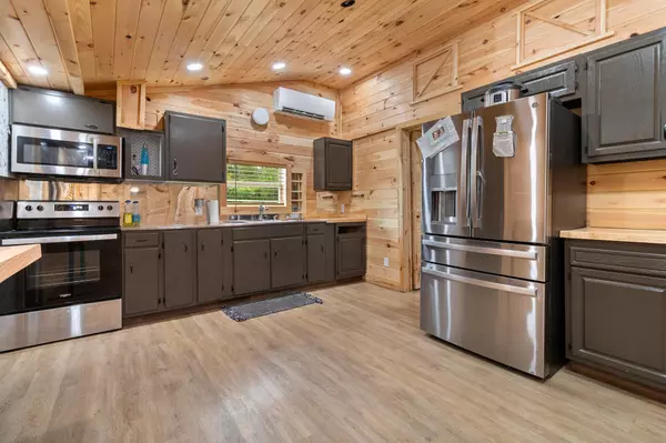 Decatur, TN 37322,132 Burketts Chapel RD