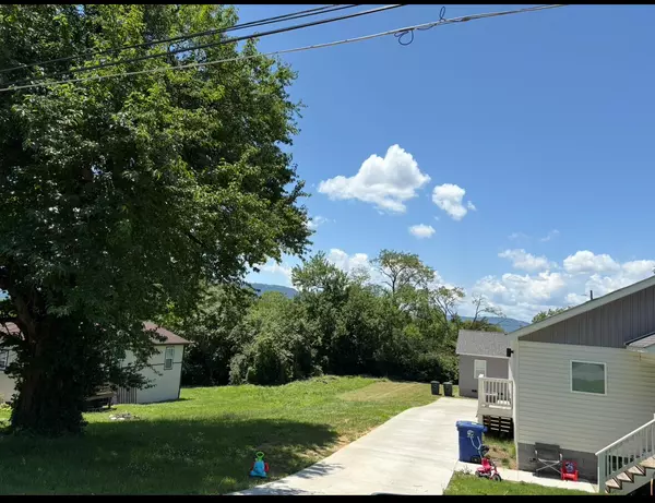 Chattanooga, TN 37407,2427 13th AVE
