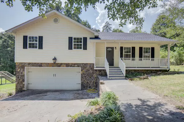 307 Ridgecrest DR, Lafayette, GA 30728