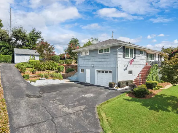 Chattanooga, TN 37415,4003 Knollwood DR