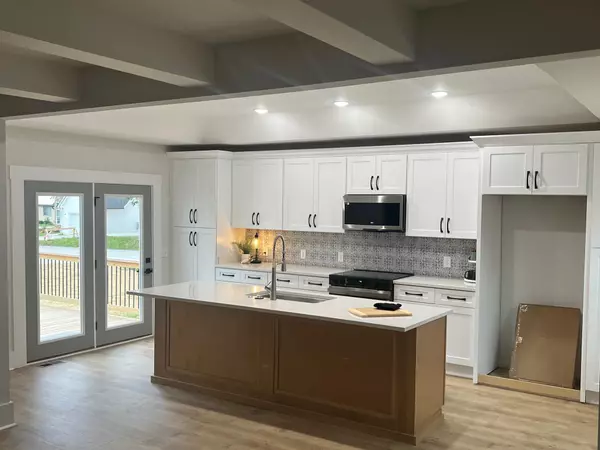 Chattanooga, TN 37416,5005 Swan RD
