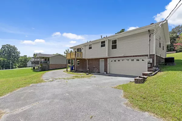 Soddy Daisy, TN 37379,9416 Thrasher TRL