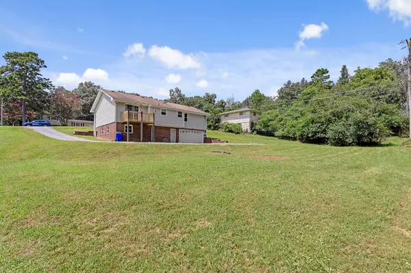 Soddy Daisy, TN 37379,9416 Thrasher TRL