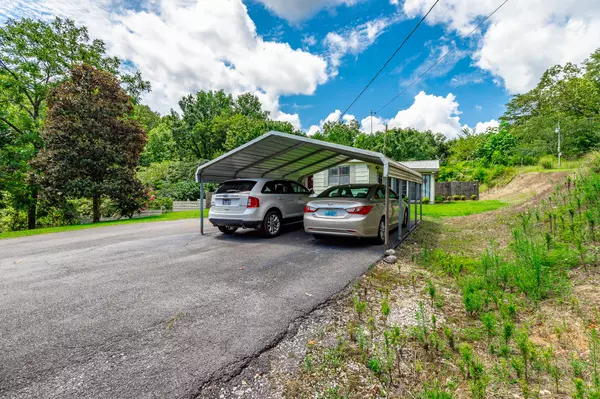 Hixson, TN 37343,8509 Fair Oaks RD