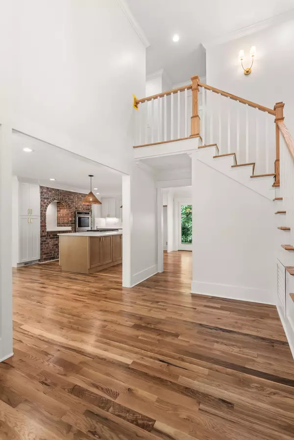 Signal Mountain, TN 37377,38 Rock Crest DR