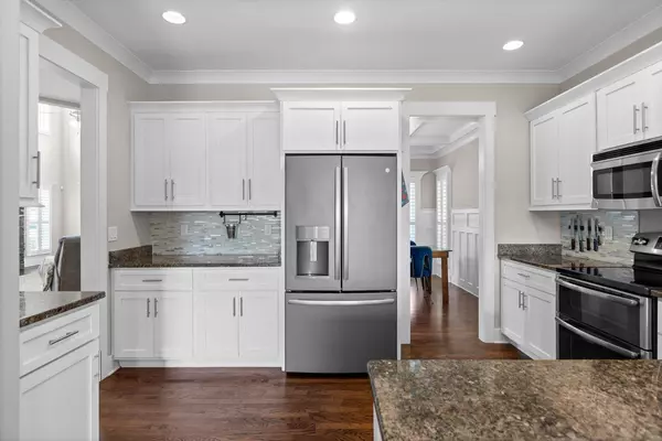 Chattanooga, TN 37405,200 Peak ST