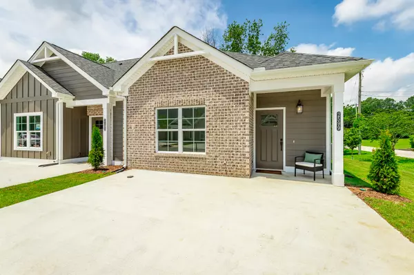 Chattanooga, TN 37421,2587 Bannerman LN