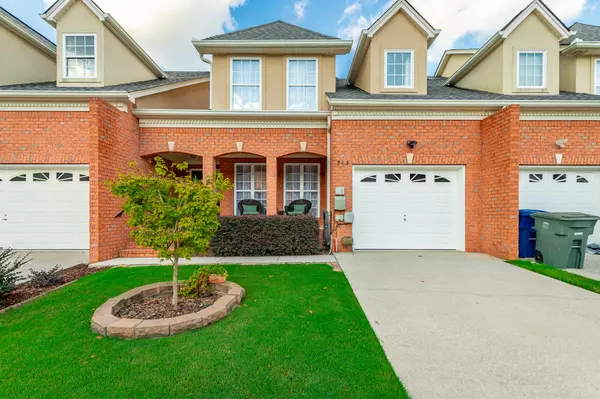 Chattanooga, TN 37419,743 Outlook LN