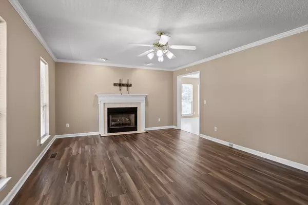 Ooltewah, TN 37363,5916 Riley RD