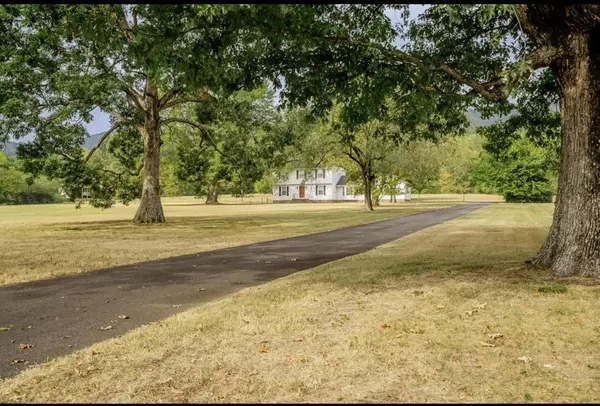 Dalton, GA 30720,2512 Dug Gap Road