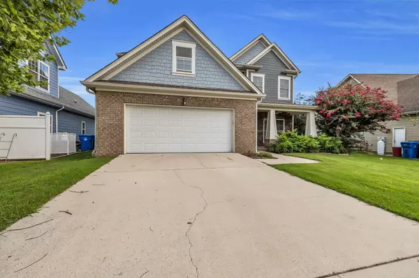 Chattanooga, TN 37406,2416 Waterhaven DR