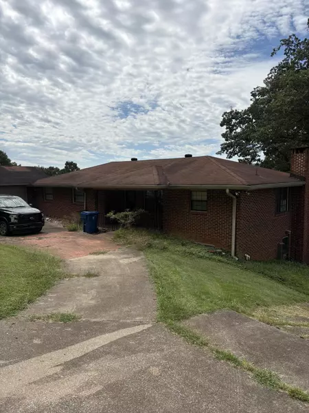39 Clift TRL, Rossville, GA 30741