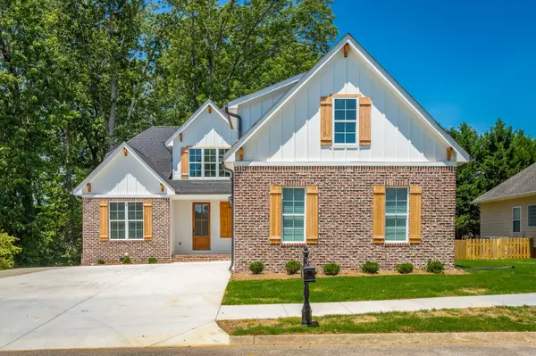 Chattanooga, TN 37421,799 Norfolk Green CIR