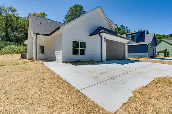 Ooltewah, TN 37363,4743 Green Shanty RD