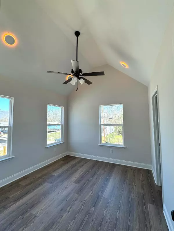 Chattanooga, TN 37407,1405 49th ST