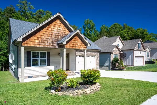 Chattanooga, TN 37421,2317 Lake Mist DR