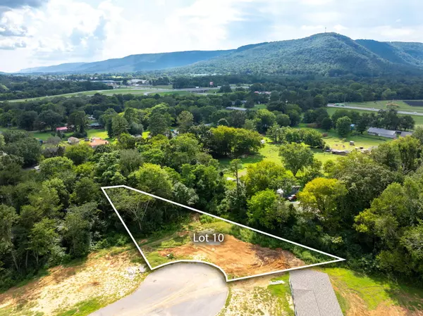 448 Angel Oak DR, Dunlap, TN 37327
