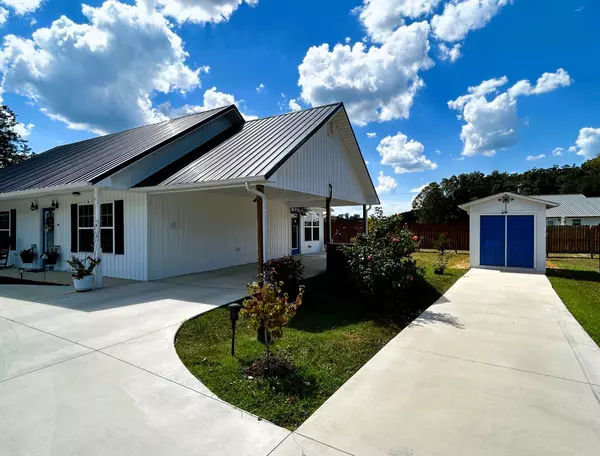 Madisonville, TN 37354,1202 Tellico Street