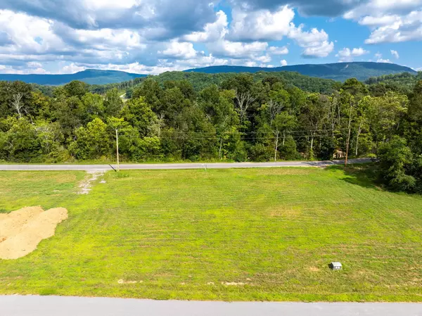 Dunlap, TN 37327,244 Scarlet Oak DR
