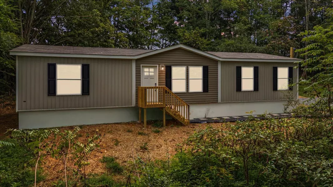 147 J Mccauley RD, Sweetwater, TN 37874