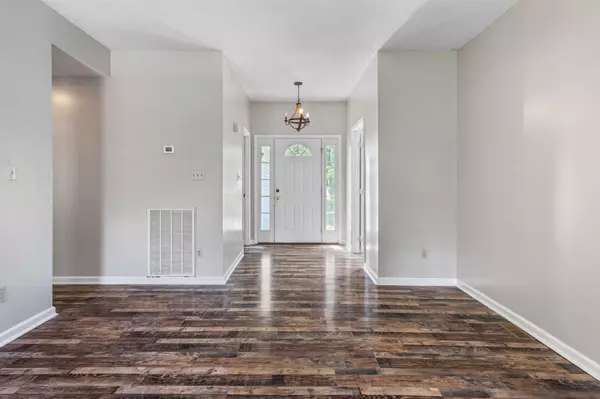 Athens, TN 37303,107 County Road 7001