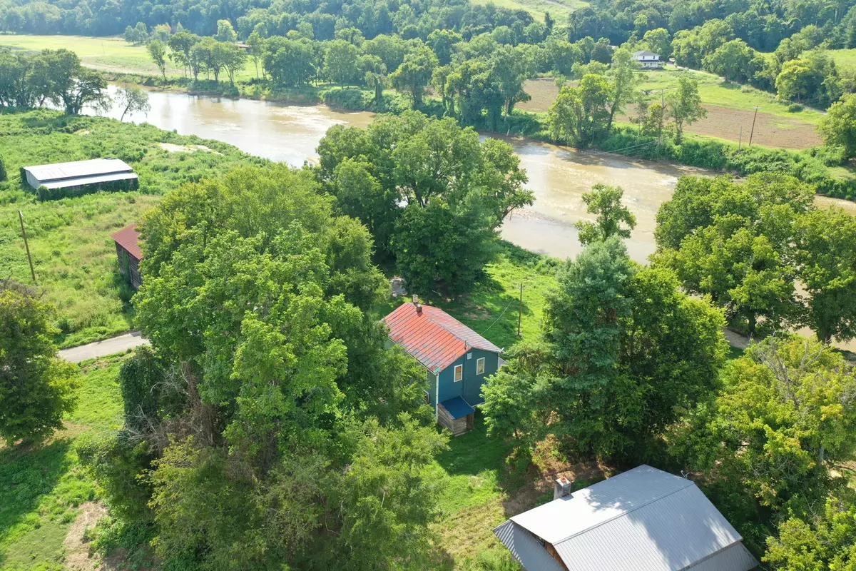 Del Rio, TN 37727,155 Tn-107