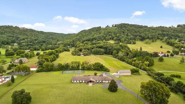 Ooltewah, TN 37363,2120 Ooltewah Ringgold RD