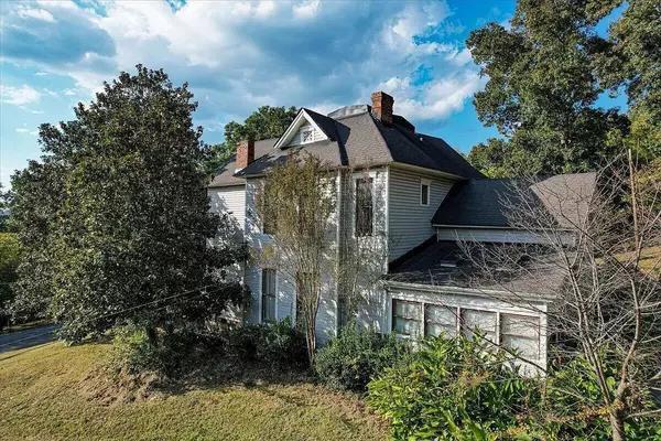 2610 Campbell ST, Chattanooga, TN 37406