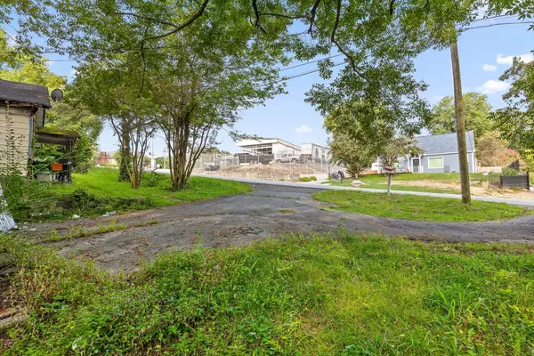 Rossville, GA 30741,107 Lakeview DR