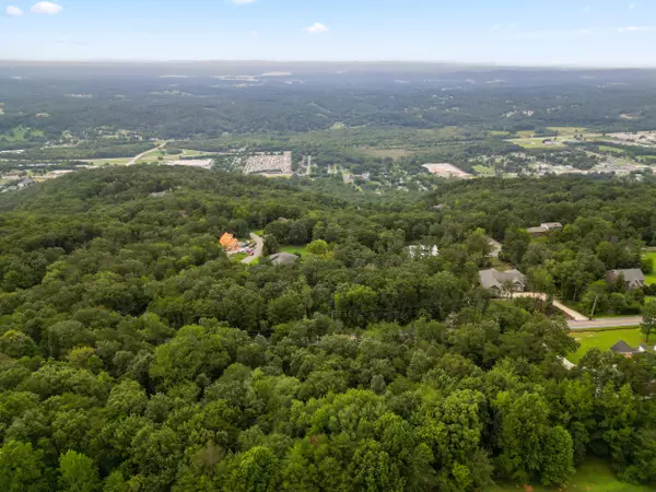 Soddy Daisy, TN 37379,923 & 1005 Sandstone TER