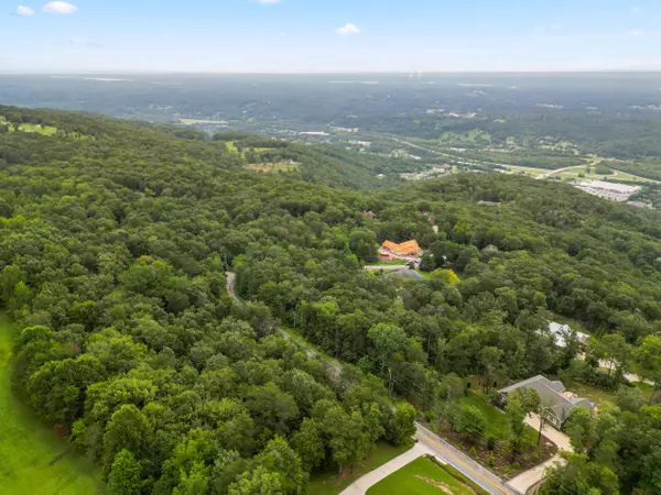 Soddy Daisy, TN 37379,923 & 1005 Sandstone TER