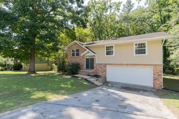 Hixson, TN 37343,410 Bardwood LN