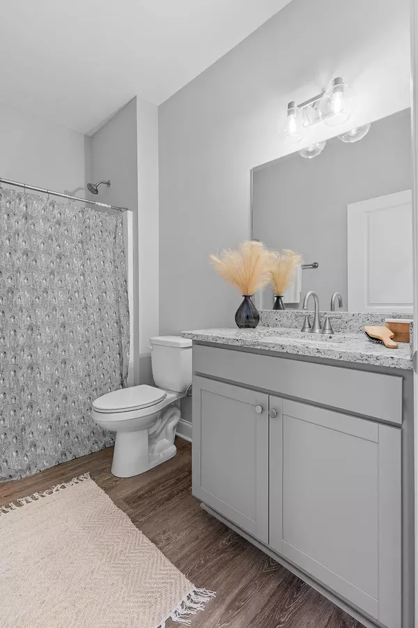 Chattanooga, TN 37421,1946 Addi LN