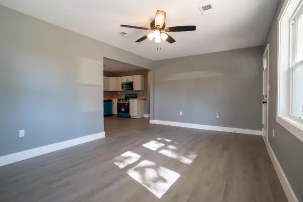 Henagar, AL 35978,241 Greenwood DR