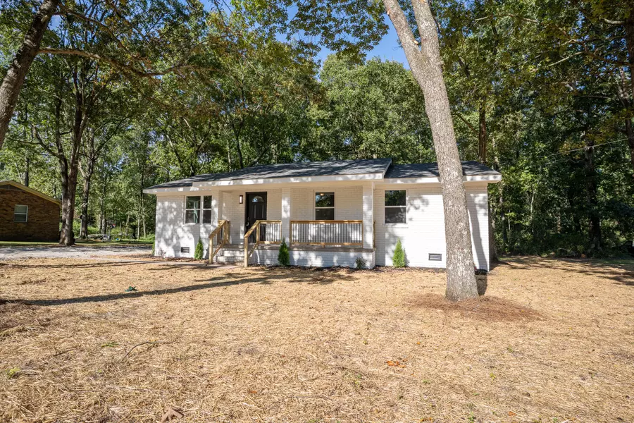 241 Greenwood DR, Henagar, AL 35978